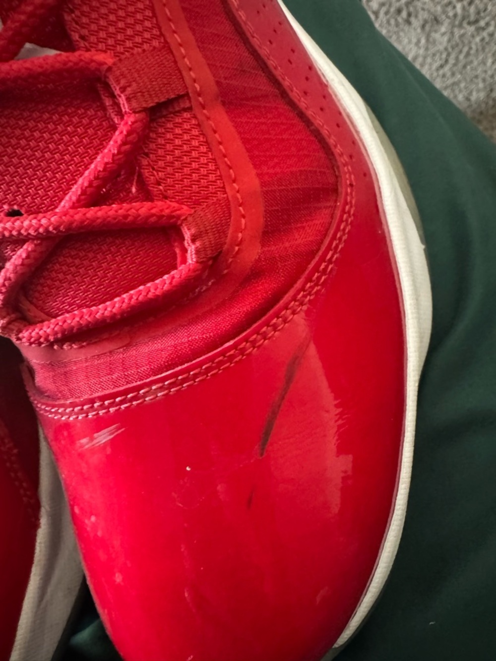 Red Jordan’s men’s - Picture 6 of 8